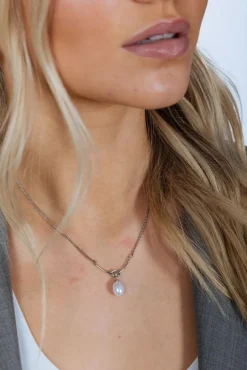 Baroque Oval Pearl Necklace In Silver by SVNX
