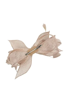 Bow Shaped Fascinator With Sinamay Curls & Feathers In Nude by SVNX