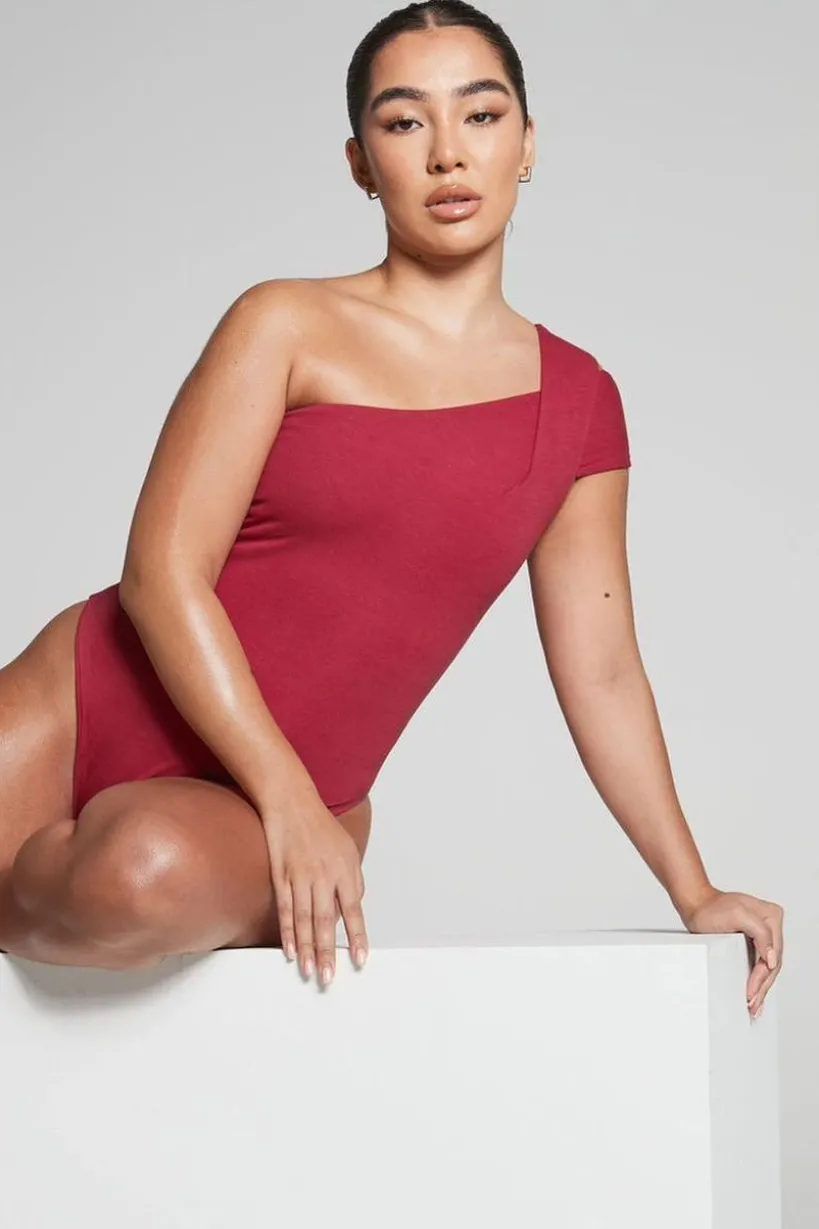 Burgundy One Shoulder Knot Bodysuit by InFlair