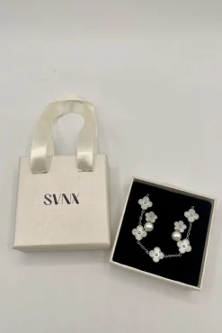 Clover Bracelet & Earrings With Pearl Detail In Silver by SVNX