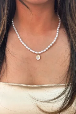 Pearl Chain Necklace With Gold Flower Pendant - Gift Boxed by SVNX
